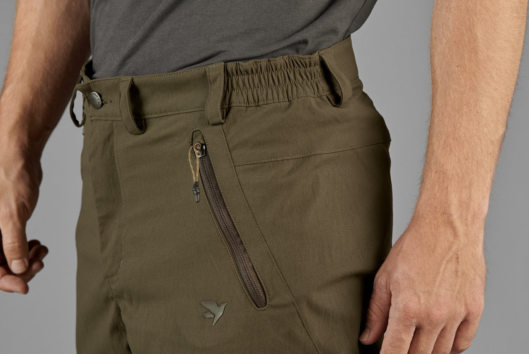 outdoor-stretch-trousers-pine-green-action1.jpg